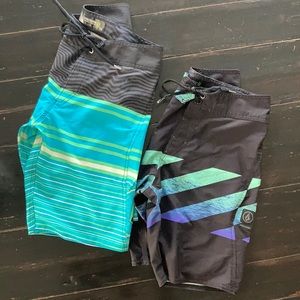 2-Volcom boardshorts